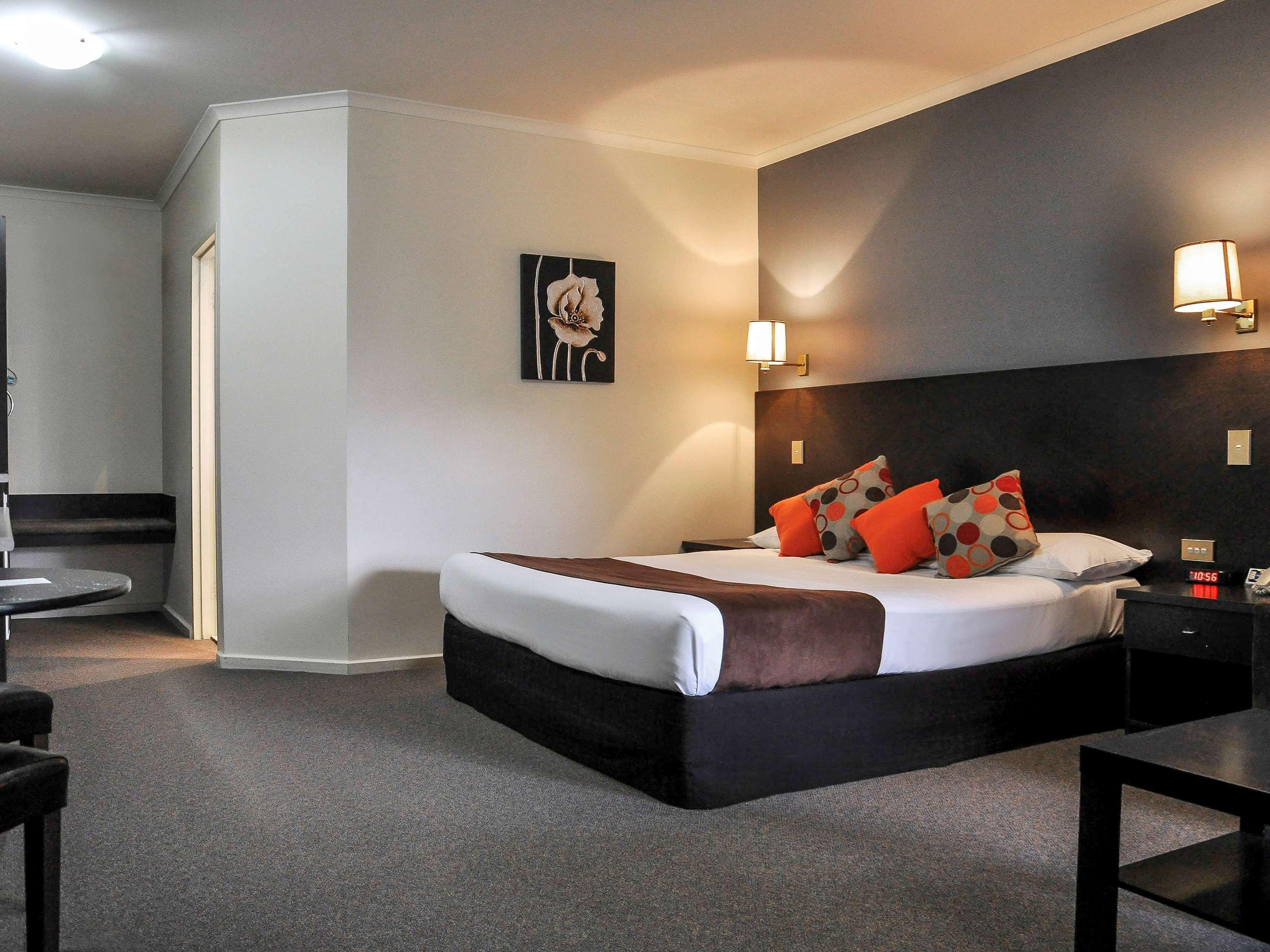 Ibis Styles Adelaide Manor Motel Bagian luar foto