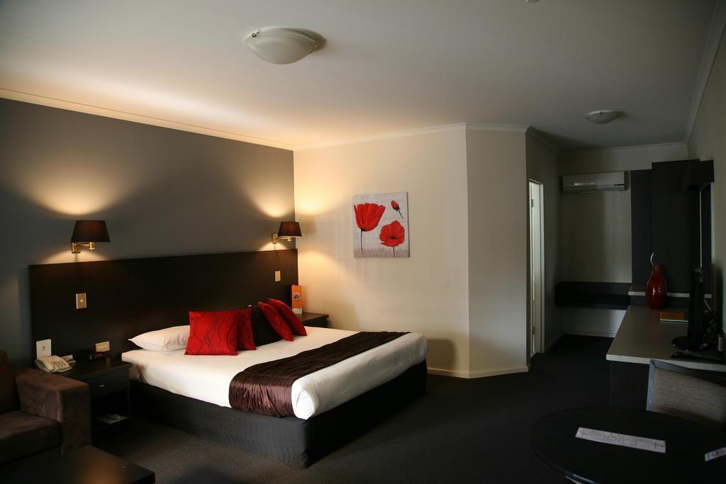 Ibis Styles Adelaide Manor Motel Bagian luar foto