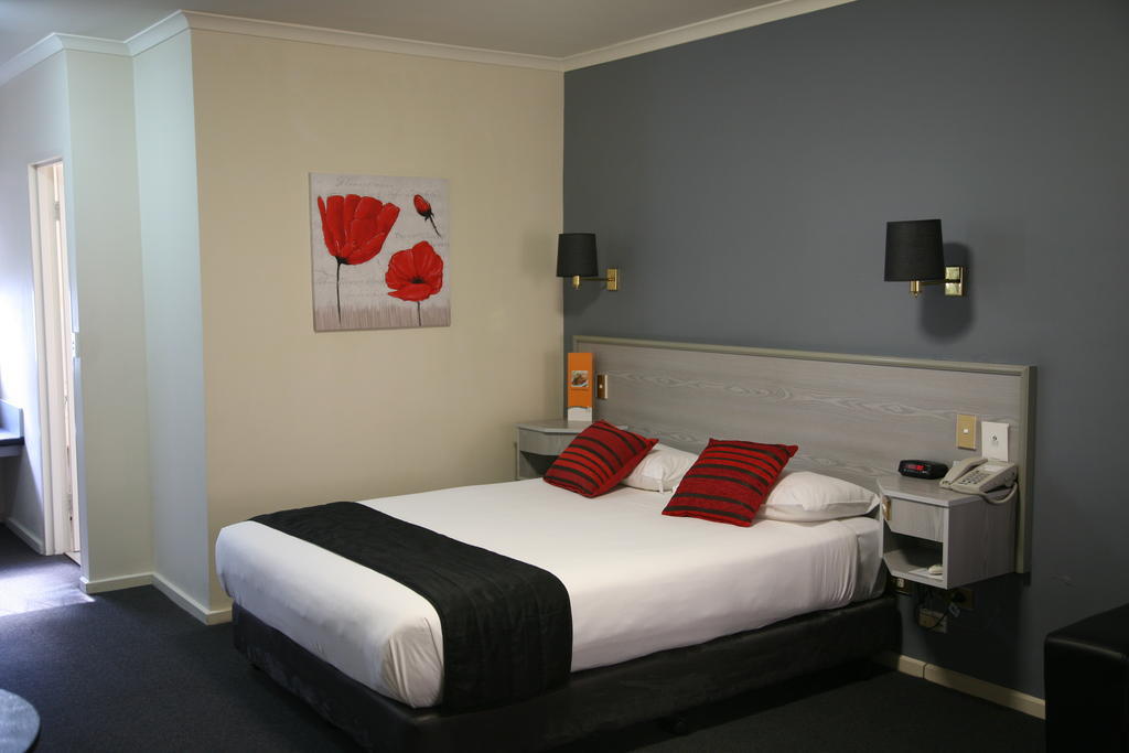 Ibis Styles Adelaide Manor Motel Bagian luar foto